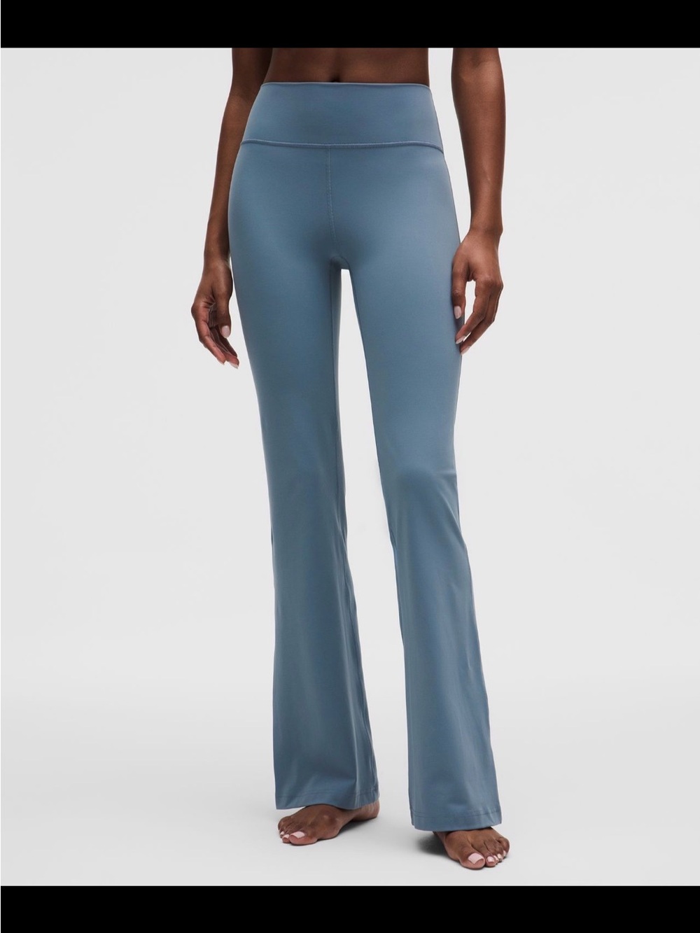 169. Lululemon NWT size 4 Groove Nulu HE Flared Pant Regular Steel Blue